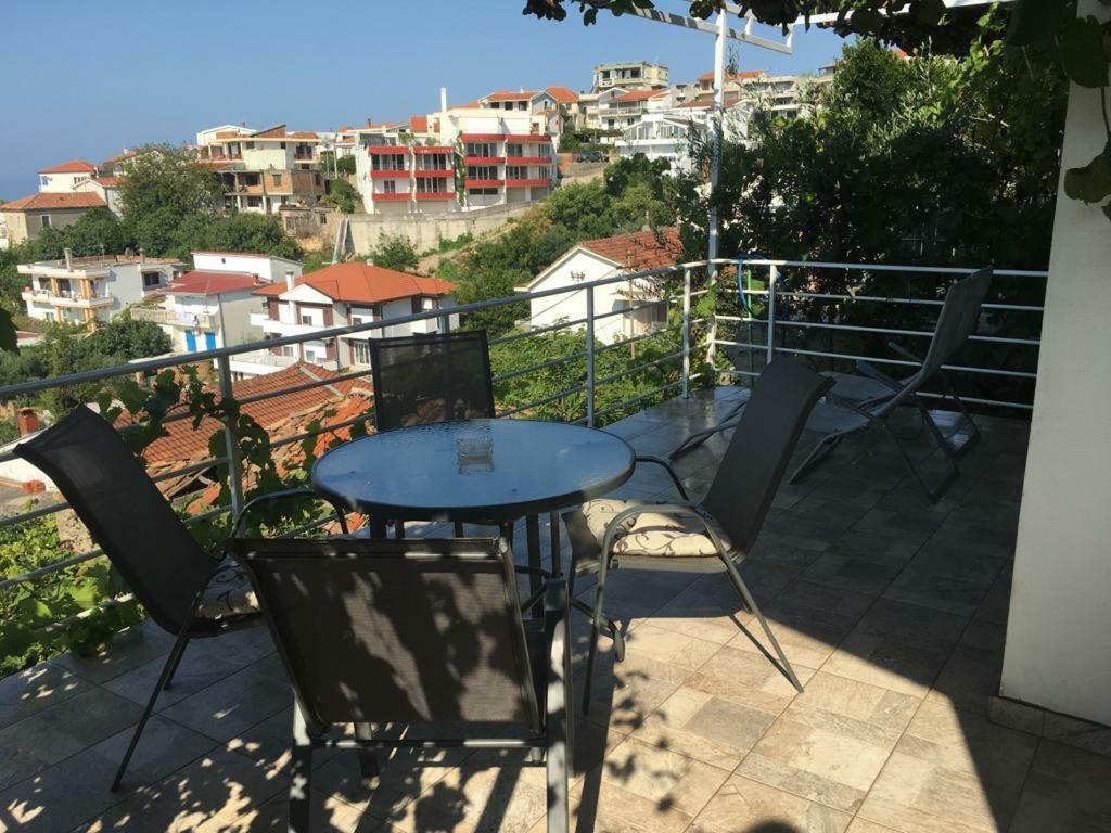 Apartment Luna Ulcinj Esterno foto